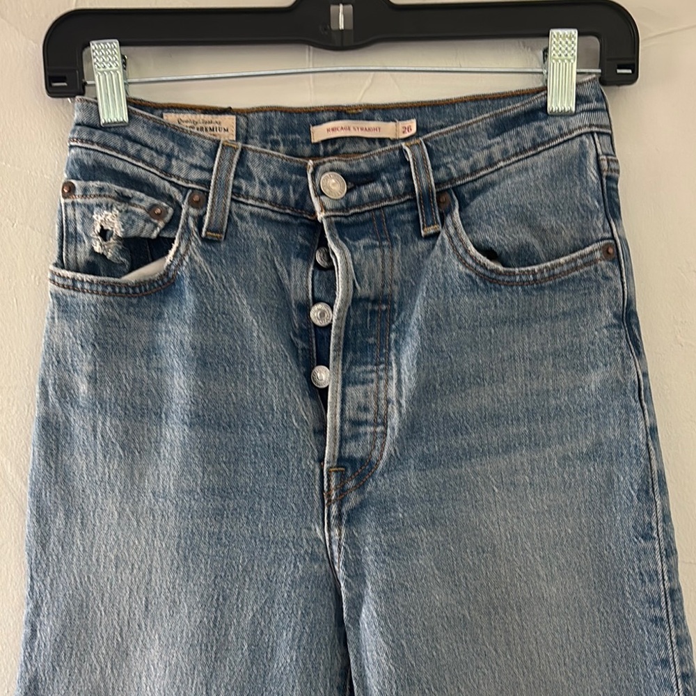Levi’s Ribcage straight 26